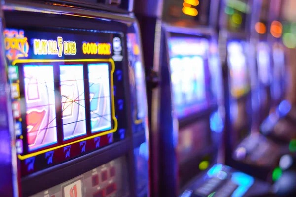 Detailed view of slot game mechanics and mobile interface layout